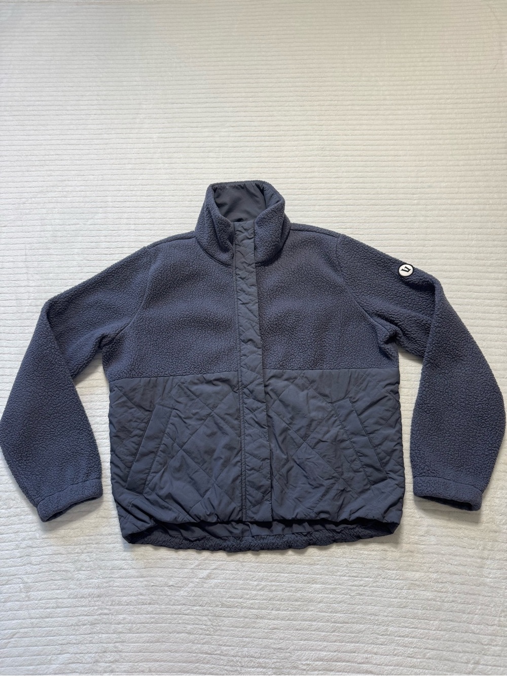 Vuori Quilted Panel Sherpa Jacket - Charcoal - Picture 2 of 12